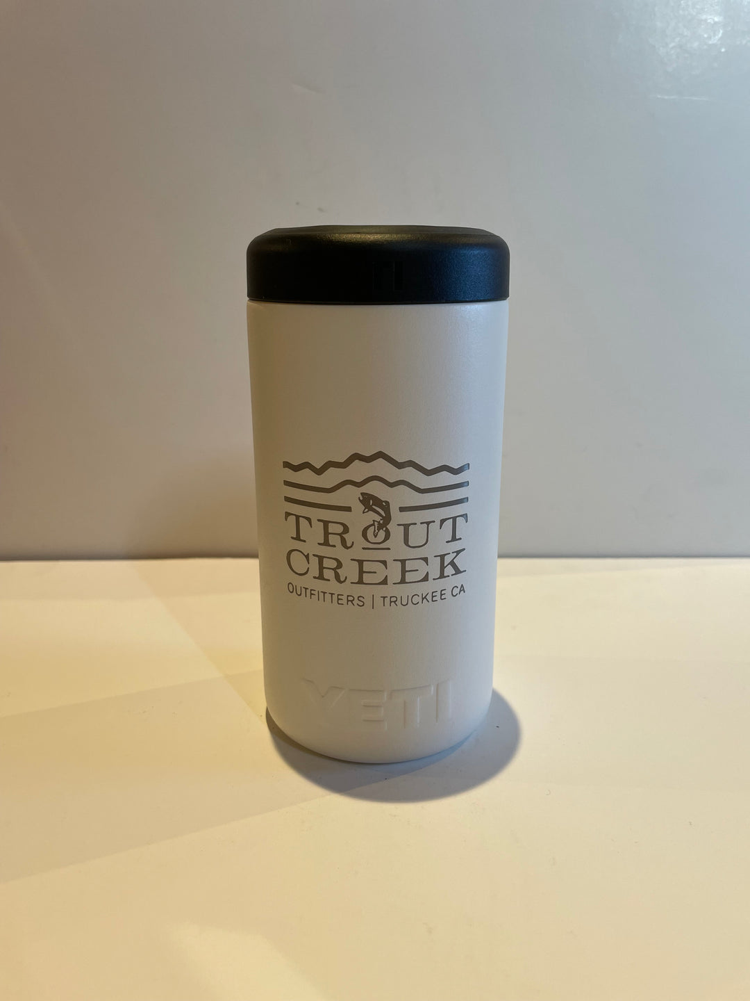 Yeti Rambler Colster- TCO Logo