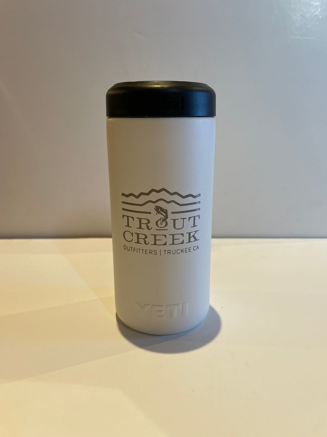 Yeti Rambler Colster- TCO Logo