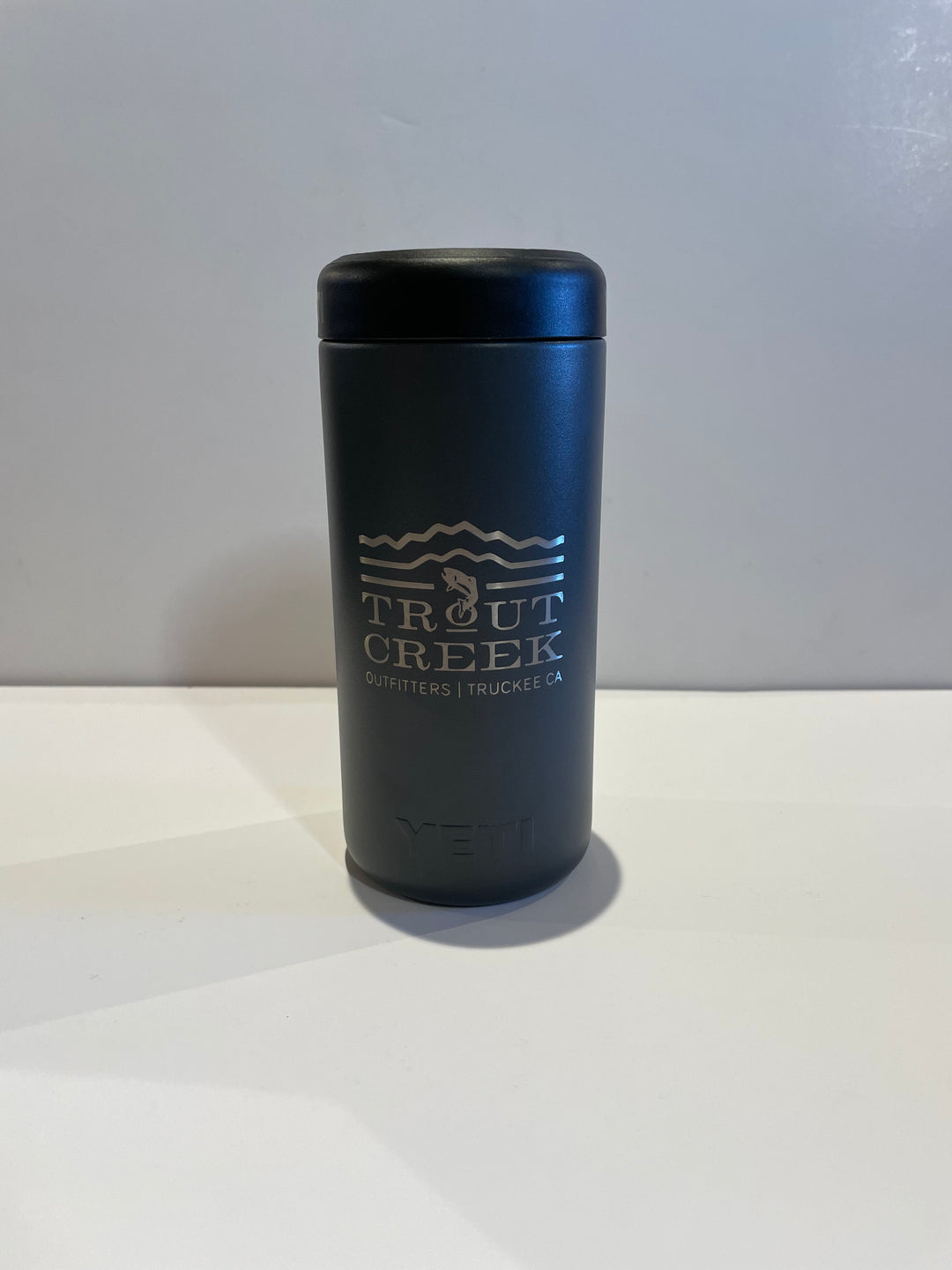 Yeti Rambler Colster- TCO Logo